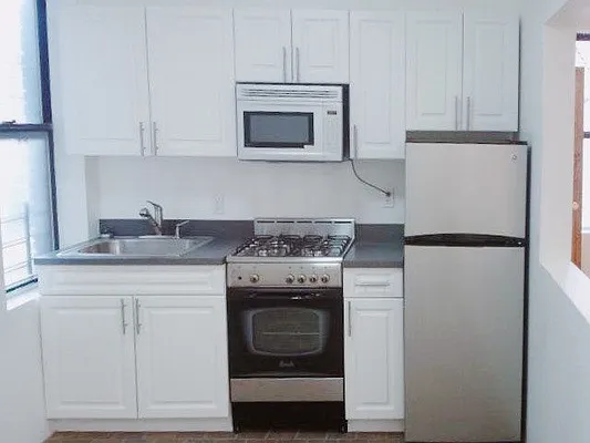 Rented by Bold New York | media 6