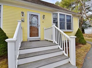 18 Dexter Rd, Marion, MA 02738
