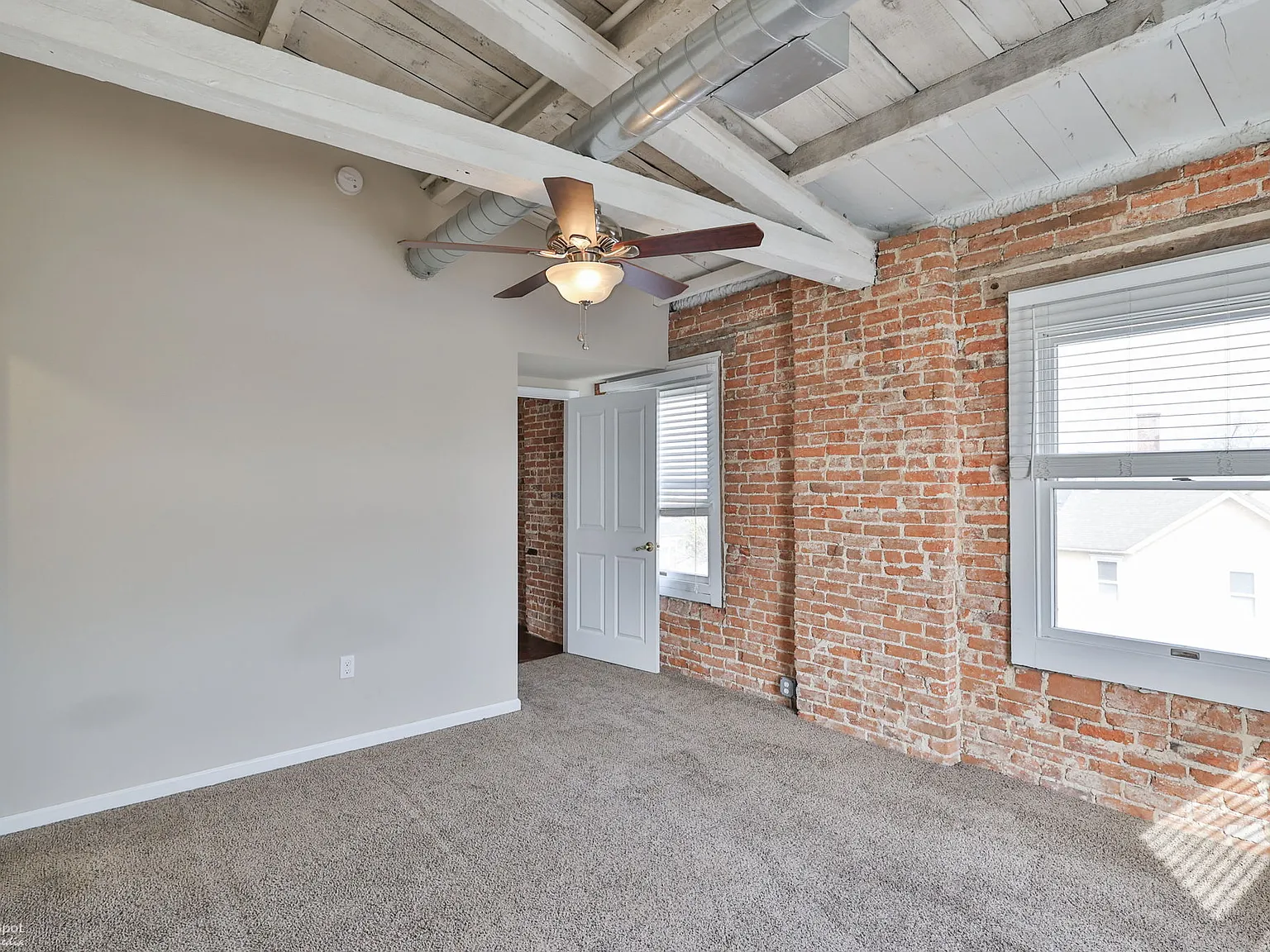 2 bed, 1145 sqft, $2,098 — Photo 4