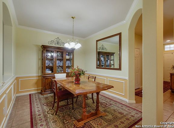 5th image of 2051 Heaton Hall Dr