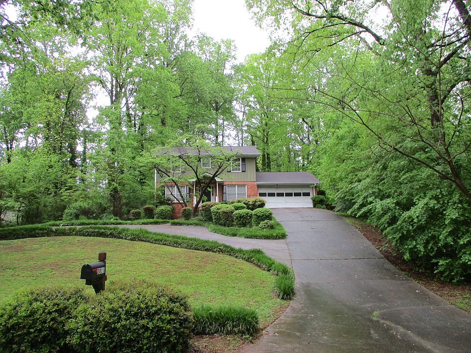 2nd image of 2811 Tony Dr