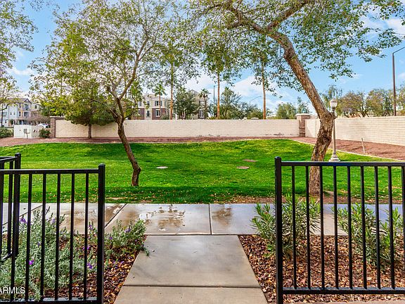 3rd image of 2628 S VOYAGER Drive #101