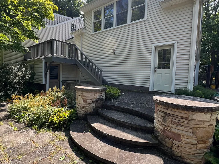 9910 Thwing Rd — Photo 11