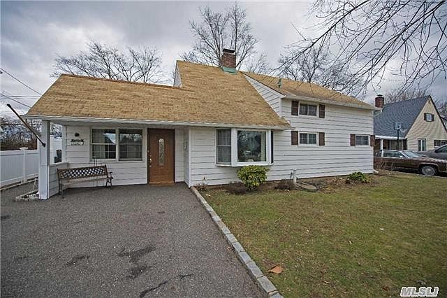 1st image of 128 Bucket Ln