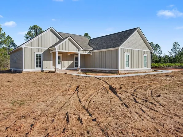 131 Brittany Lakes Dr, Leesburg, GA 31763