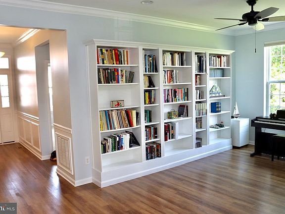 5th image of 128 Pasatiempo Ct