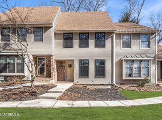 902 Bent Trl, Toms River, NJ 08753