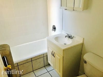 5th image of 7151 S Bennett Ave APT 3s