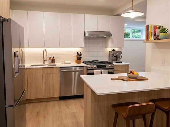 2nd image of 323 Summit Ave #101