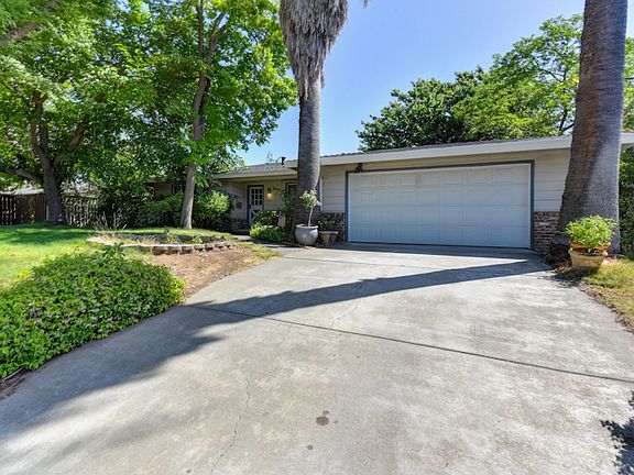 3rd image of 6625 S Land Park Dr