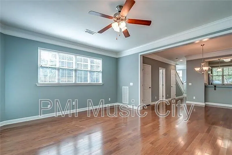 2 bed, 2.5 bath, 1480 sqft, $2,795 — Photo 4