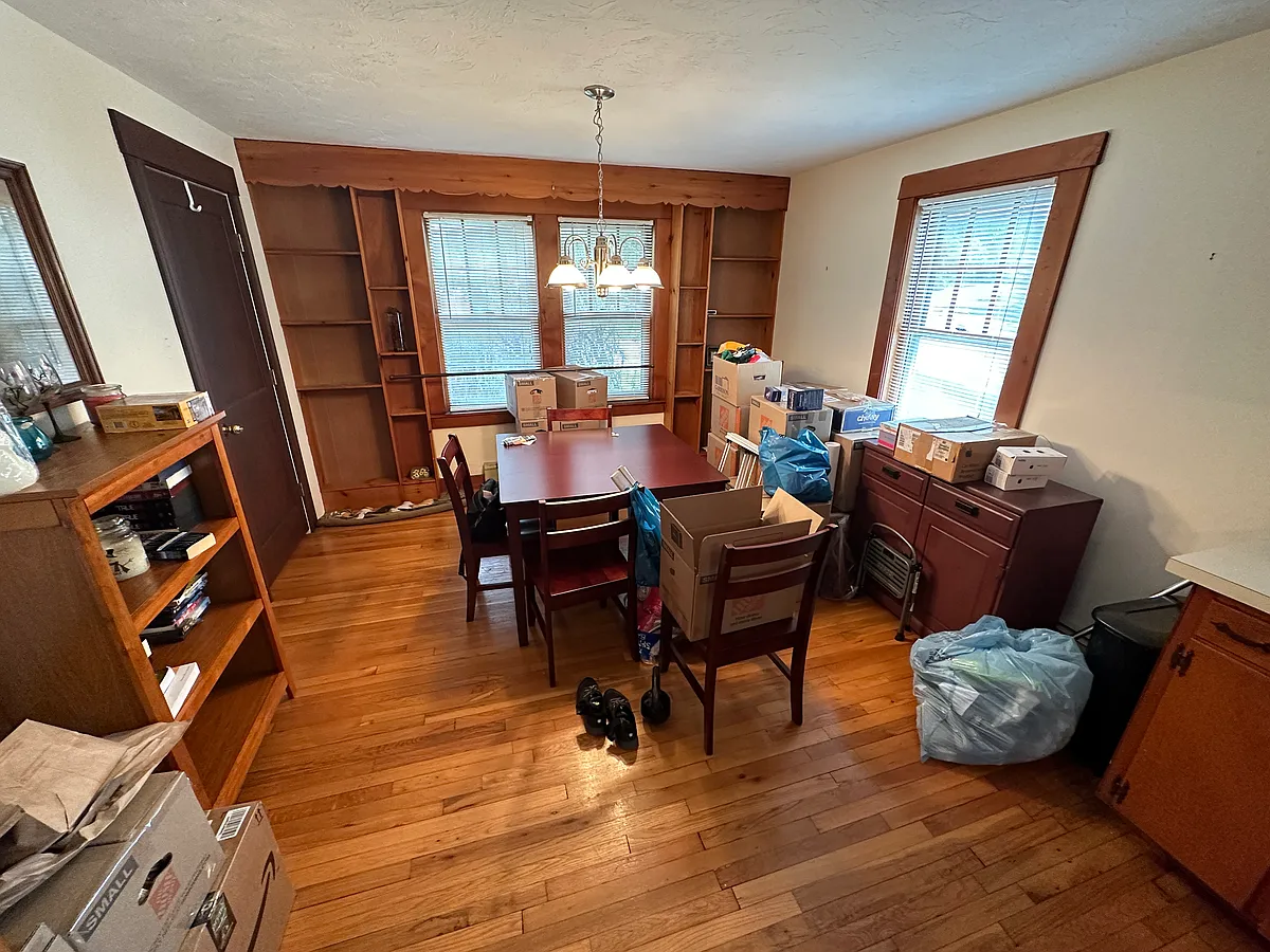 Building Photo - 41 Marion St #1