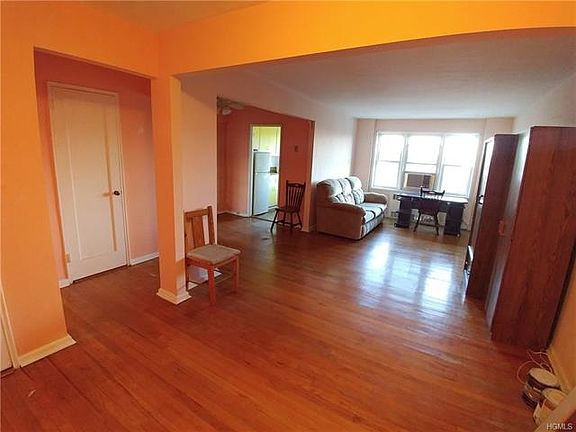2nd image of 30 Ehrbar Ave APT 516