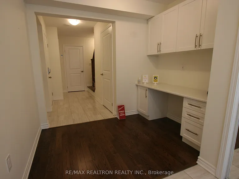 66 Casely Ave — Photo 3