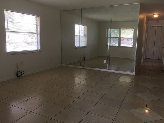 3rd image of 1983 Williams Manor Ave