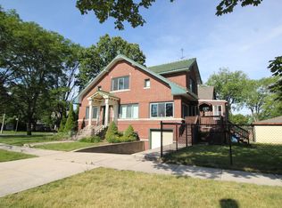 10874 S Bell Ave, Chicago, IL 60643