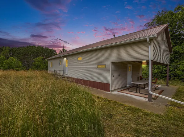 9662 23 Mile Rd, Evart, MI 49631