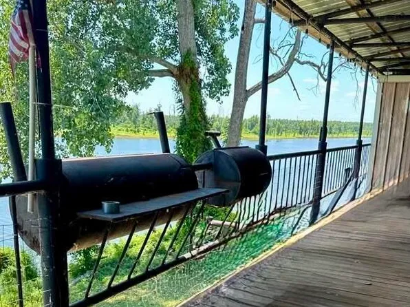 1123 Deer Park Rd, Vidalia, LA 71373