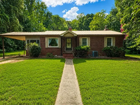 305 N Milford Dr, Salisbury, NC 28144