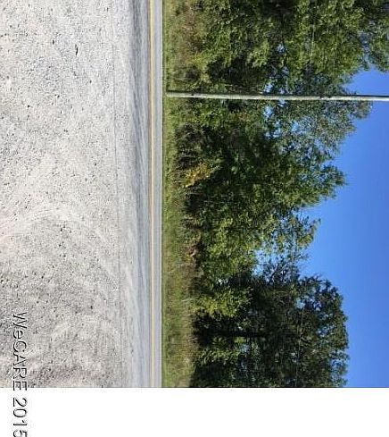 2nd image of 1404 Neubrecht Rd