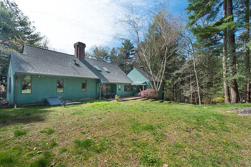 2nd image of 17 Moonpenny Dr