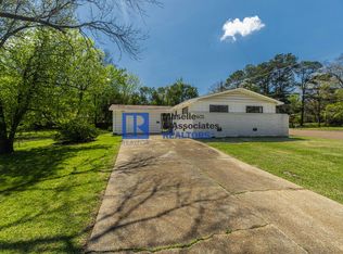1605 Wilhurst St, Jackson, MS 39211