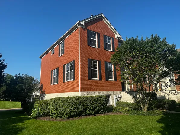 1621 Edinburgh Dr #116-1, Bartlett, IL 60103