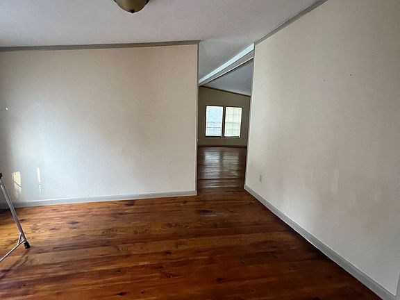 3rd image of 188 Bull Ave NE #1