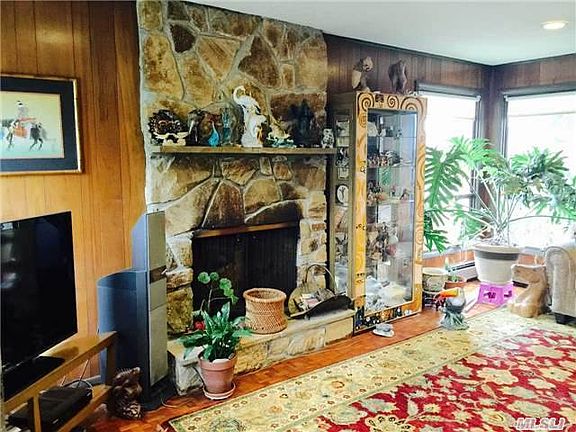 4th image of 832 Glen Dr