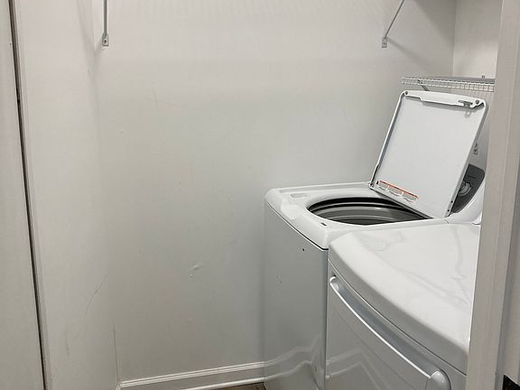 5th image of 210 Raleigh Road Pkwy N #210B