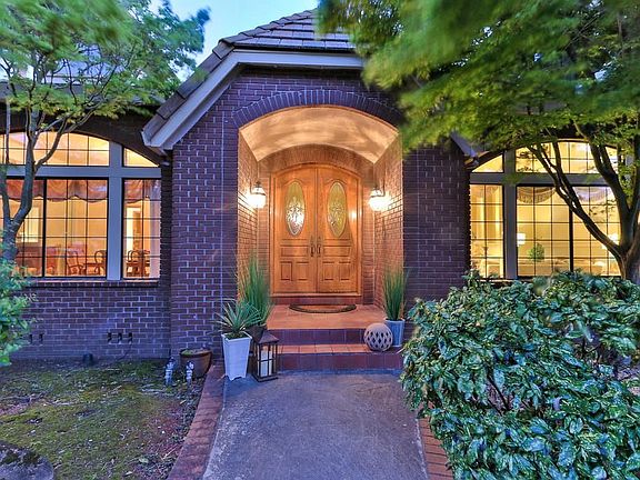 2nd image of 21888 Lone Oak Cir