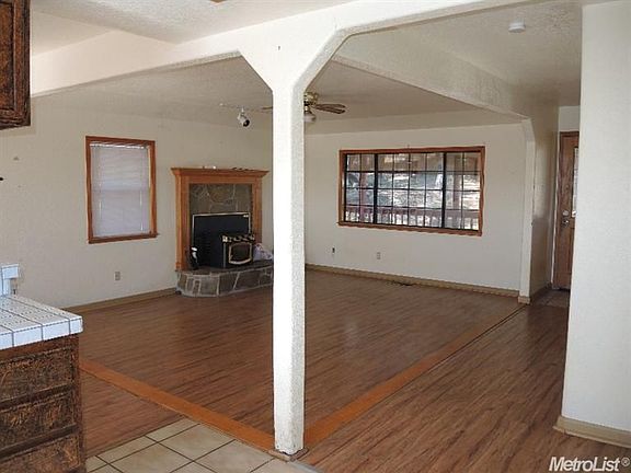 3rd image of 6000 Silver Ridge Ln
