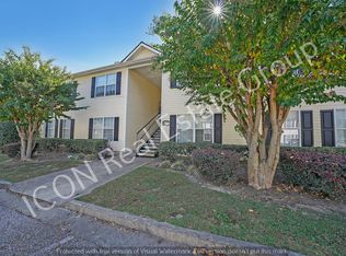 703 Stonehaven Cir, Cartersville, GA 30121