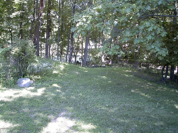 4th image of 2027 Blueberry Dr NW