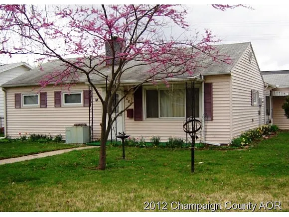 1089 Briarcliff Dr photo 1