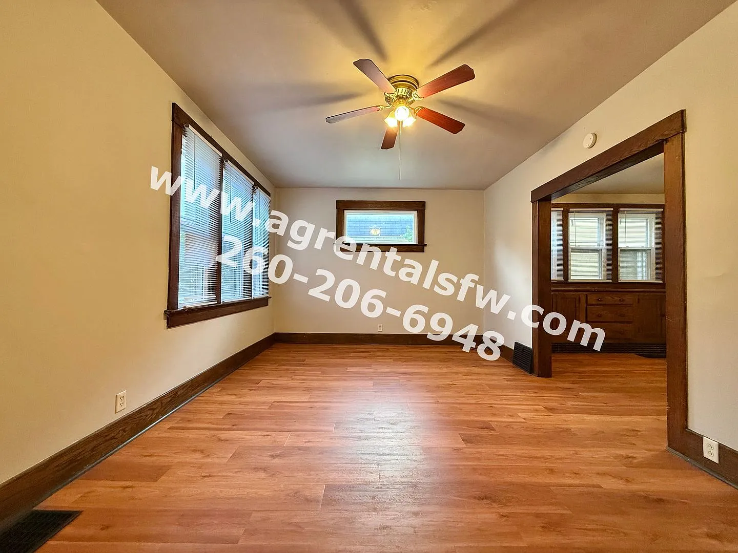 907 Lincoln Ave — Photo 3