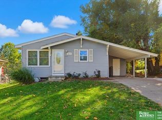 4515 Crown Point Ave, Omaha, NE 68104