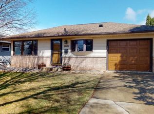 1883 22nd St NW, Rochester, MN 55901