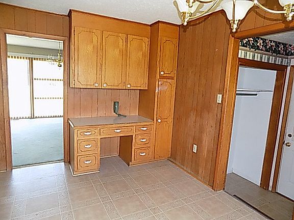 5th image of 1385 Serpentine Dr