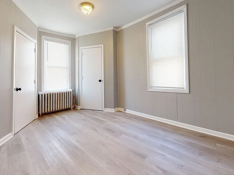 705 Edgemore Rd — Photo 5