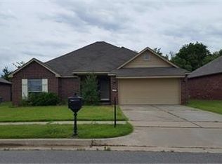 131 E Elmira Pl, Broken Arrow, OK 74012