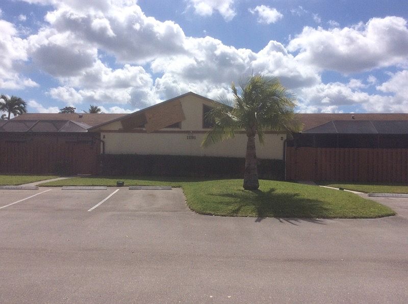 2nd image of 1191 Summit Place Cir