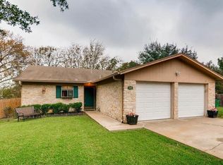 2213 Donna Dr, Taylor, TX 76574