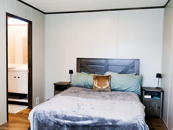 4th image of 3131 sandy elm