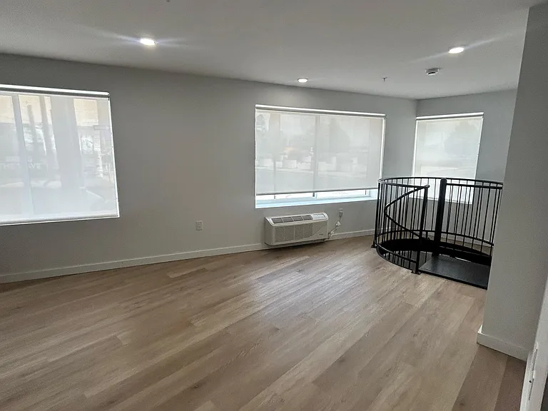 6 Madison St #VAR1 — Photo 17