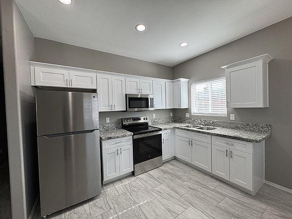 2nd image of 1123 N 14th Ave #1