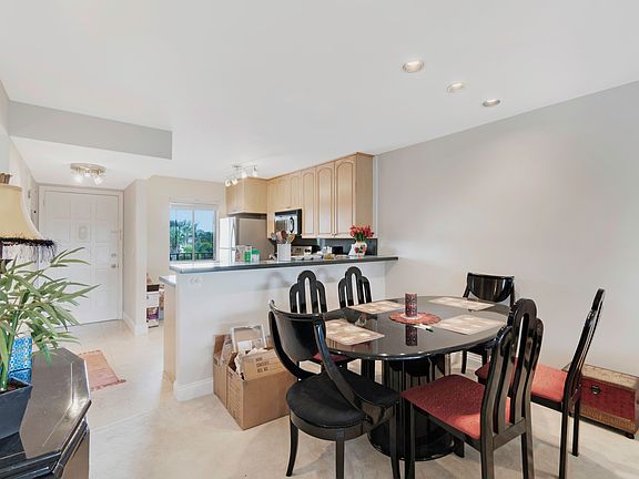 Home For Sale In Fountains