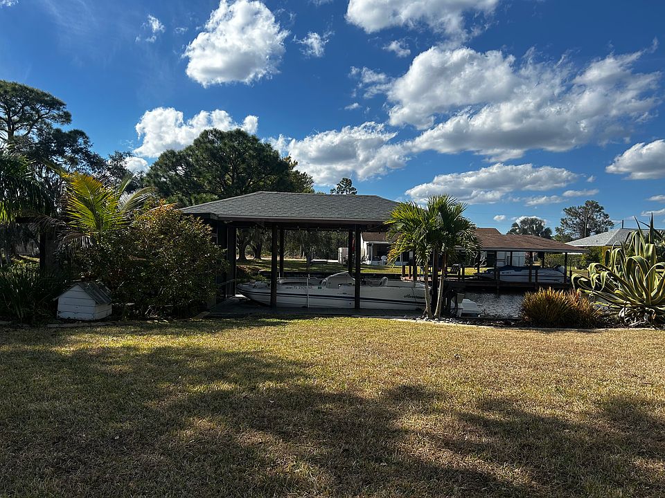 Main Canal Boathouse with lift