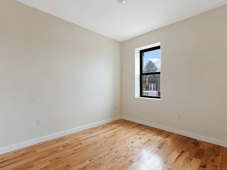 1107 Rogers Ave #2A — Photo 3