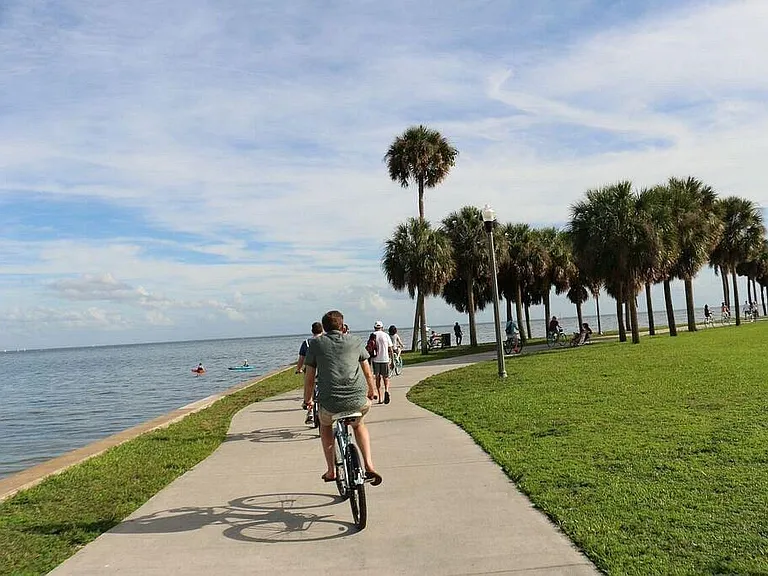 Bike North Shore Park